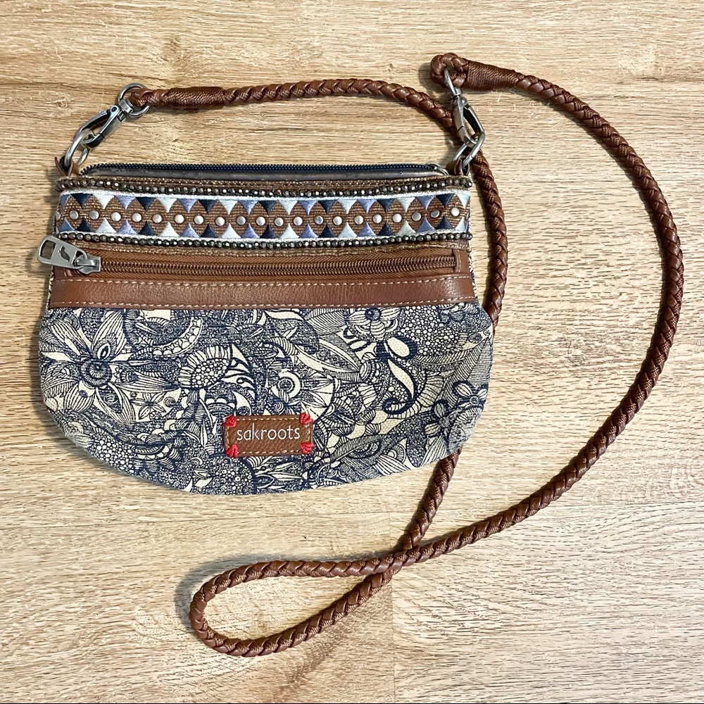 Sakroots Blue Floral Embroidered Zipper Closure Crossbody Bag